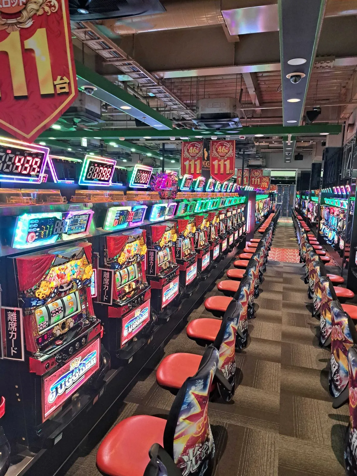 モコ鈴蘭台店 店内